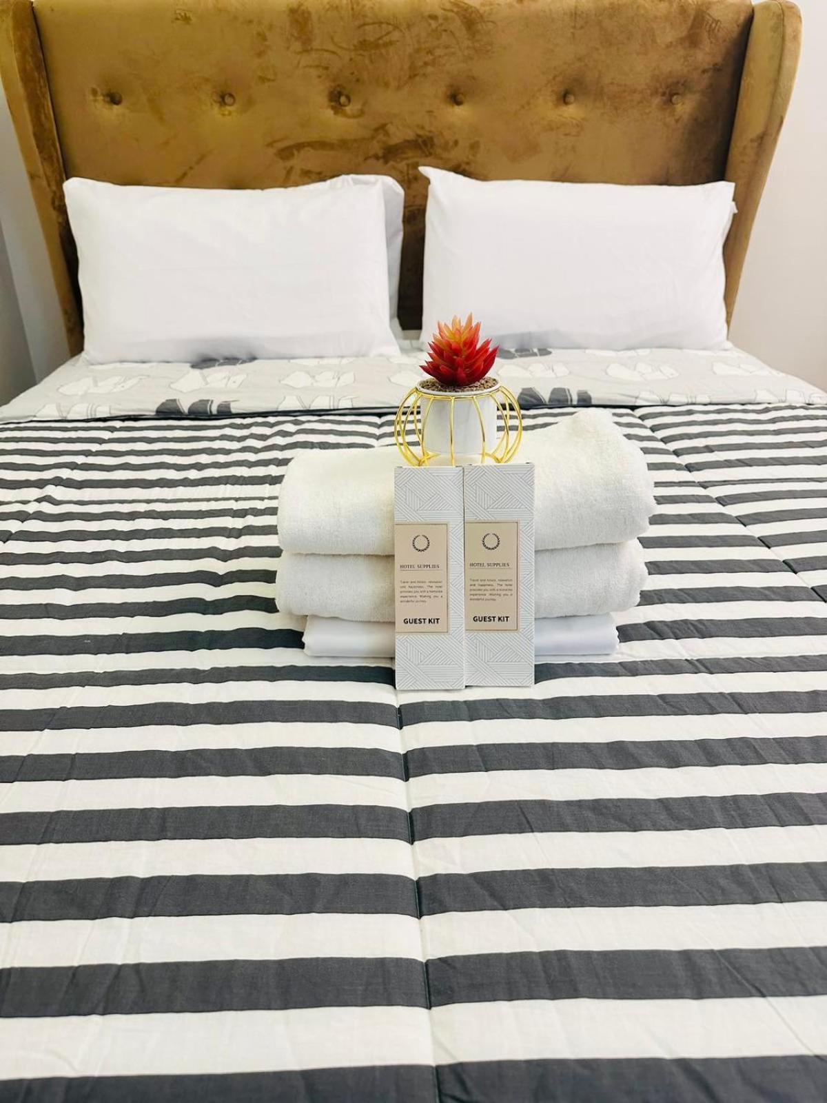 Starlight Suites Trece Martires Eksteriør billede