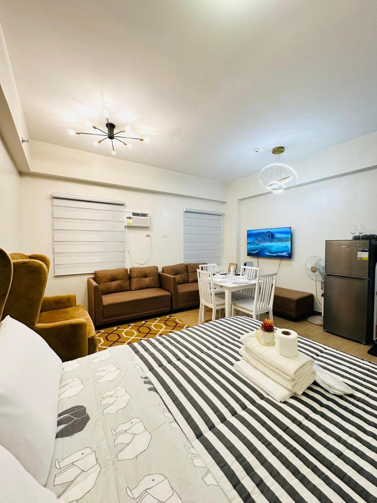 Starlight Suites Trece Martires Eksteriør billede